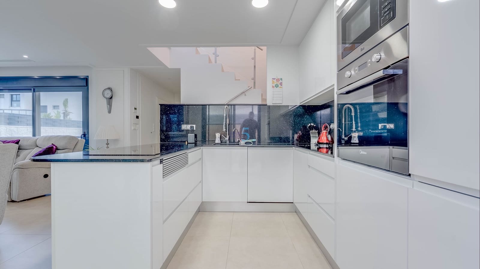 3 makuuhuone Huvila myytävänä paikassa Benijofar mukana uima-altaan - 445 000 € (Ref: 9737153)
