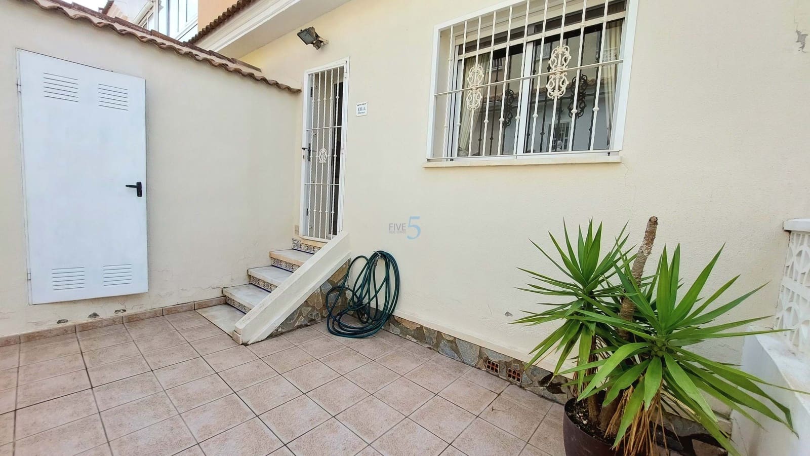 3 soverom Hus til salgs i Benijofar med svømmebasseng - € 186 500 (Ref: 9737223)