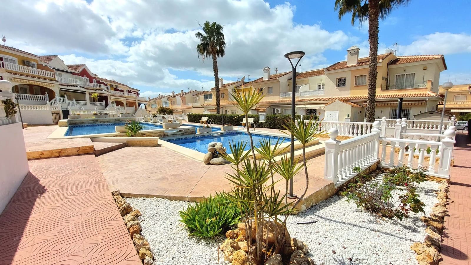 3 soverom Hus til salgs i Benijofar med svømmebasseng - € 186 500 (Ref: 9737223)