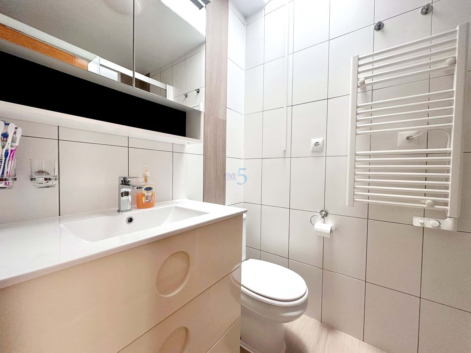 2 quarto Bungalow para venda em Los Urrutias com piscina - 145 000 € (Ref: 9737747)