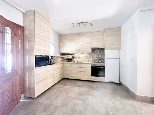 2 soverom Bungalow til salgs i Los Urrutias, Cartagena med svømmebasseng - € 145 000 (Ref: 9737747)