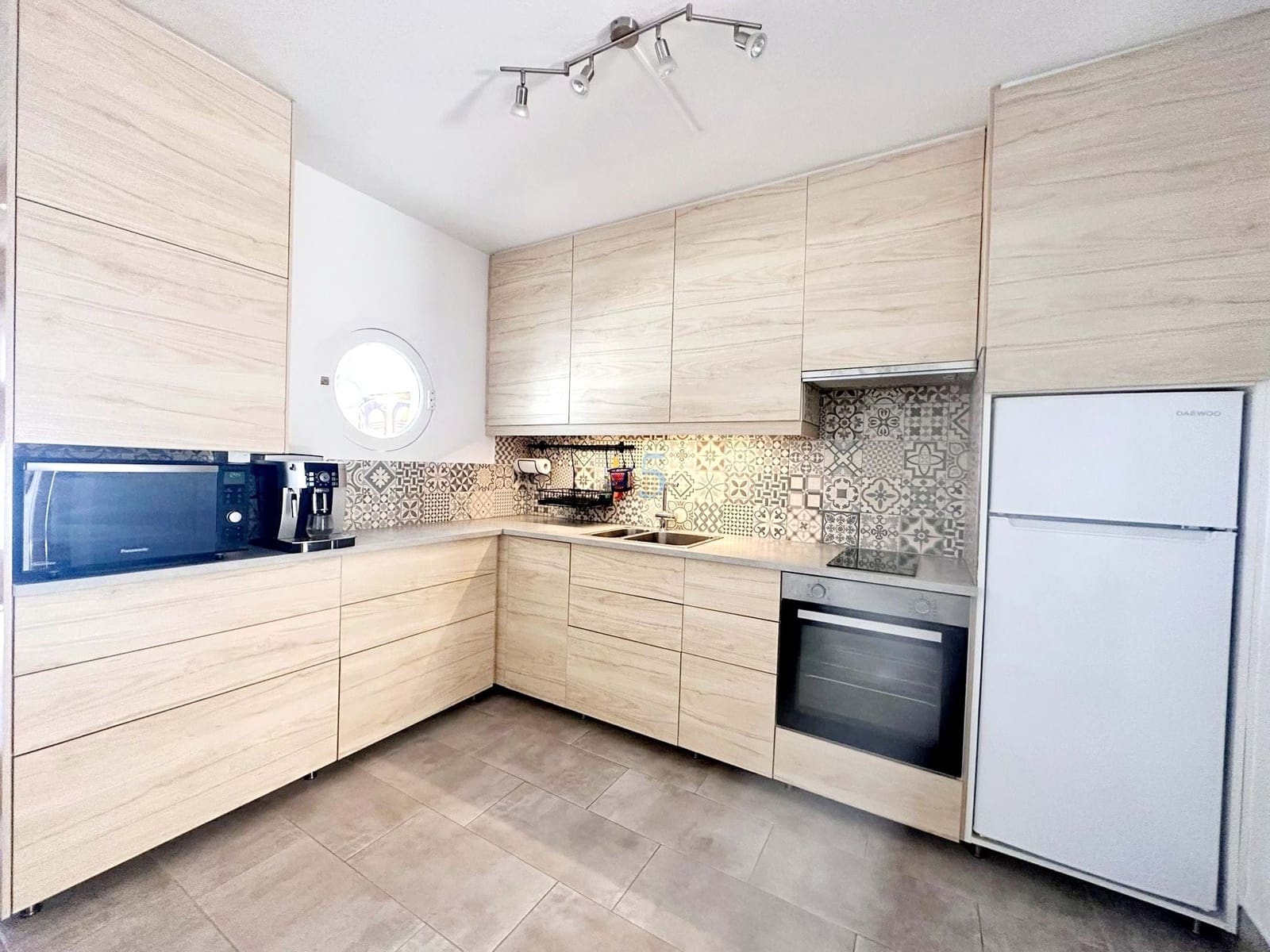 2 quarto Bungalow para venda em Los Urrutias com piscina - 145 000 € (Ref: 9737747)