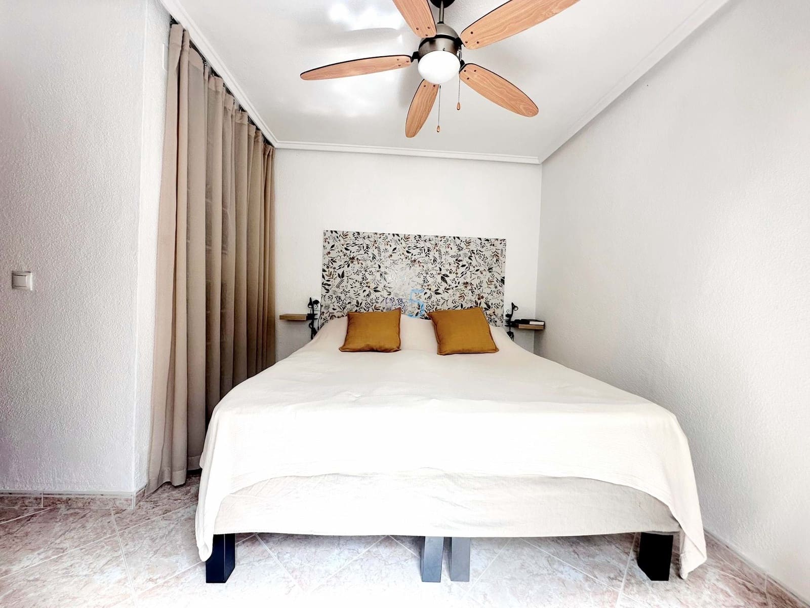 2 quarto Bungalow para venda em Los Urrutias com piscina - 145 000 € (Ref: 9737747)