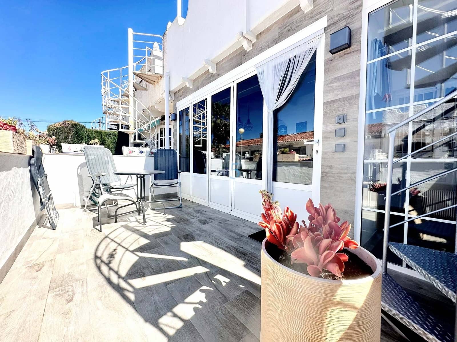 2 quarto Bungalow para venda em Los Urrutias com piscina - 145 000 € (Ref: 9737747)