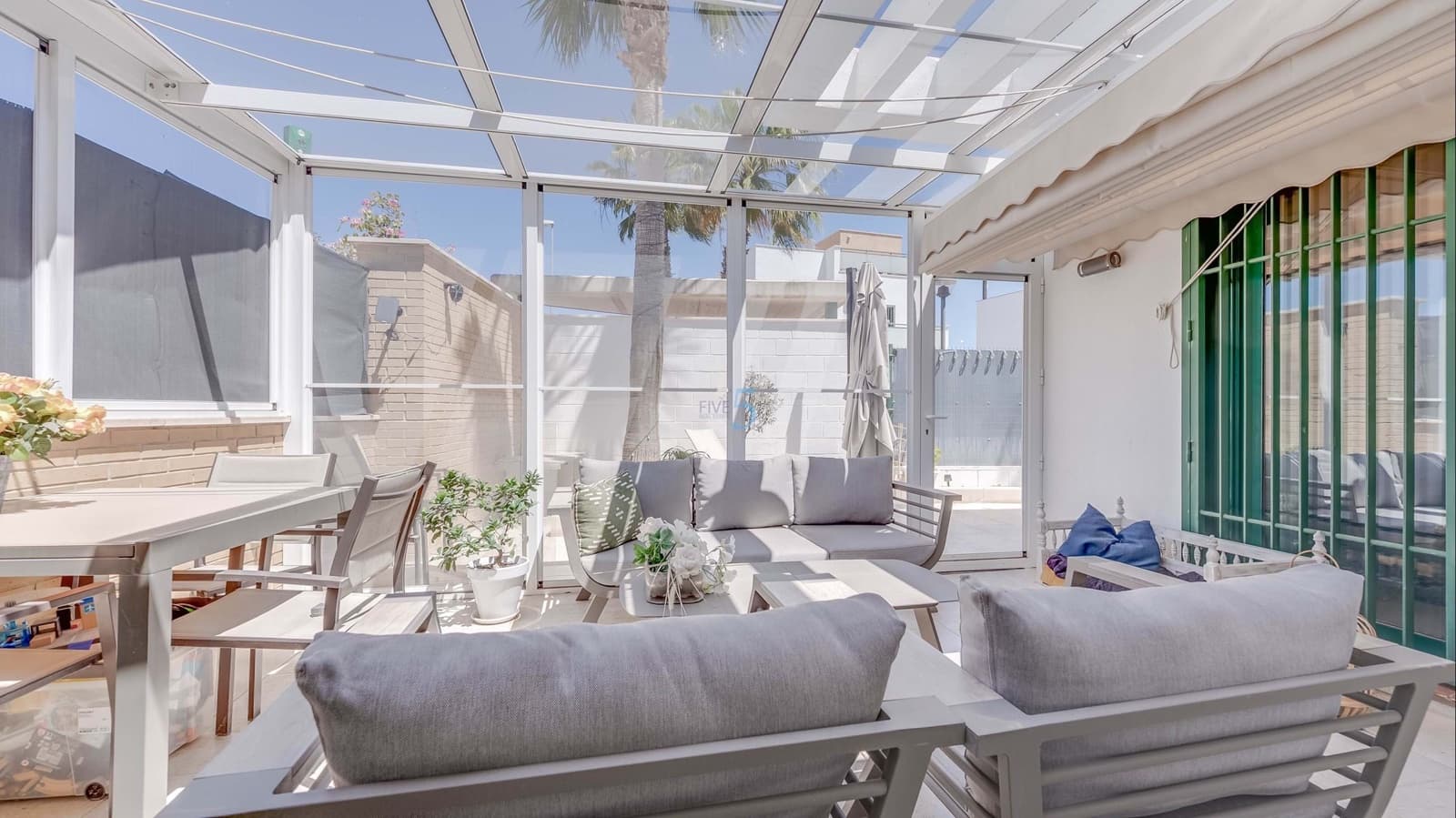 Pareado de 3 habitaciones en Ciudad Quesada en venta con piscina garaje - 299.995 € (Ref: 9737748)