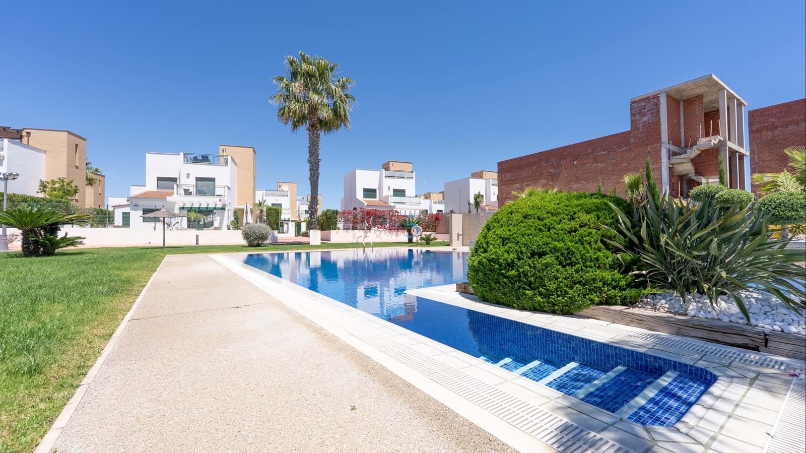 Pareado de 3 habitaciones en Ciudad Quesada en venta con piscina garaje - 299.995 € (Ref: 9737748)