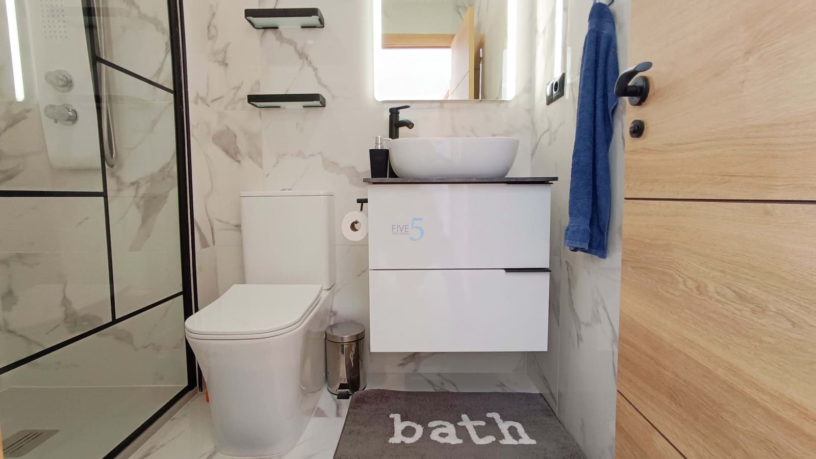 2 slaapkamer Appartement te koop in Torrevieja met zwembad - € 189.995 (Ref: 9739287)