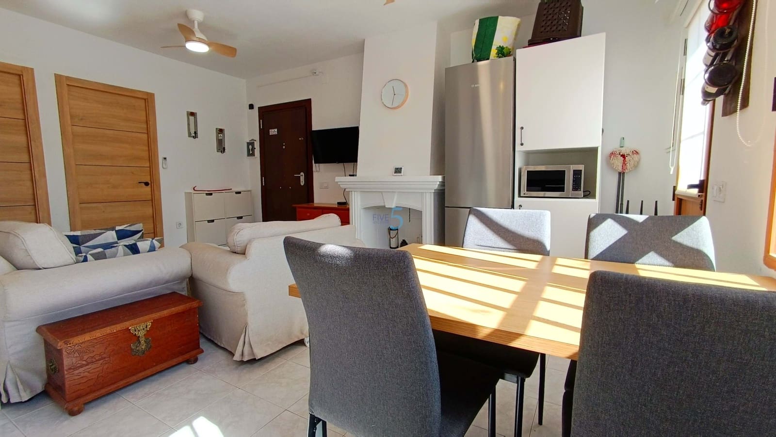 2 slaapkamer Appartement te koop in Torrevieja met zwembad - € 189.995 (Ref: 9739287)