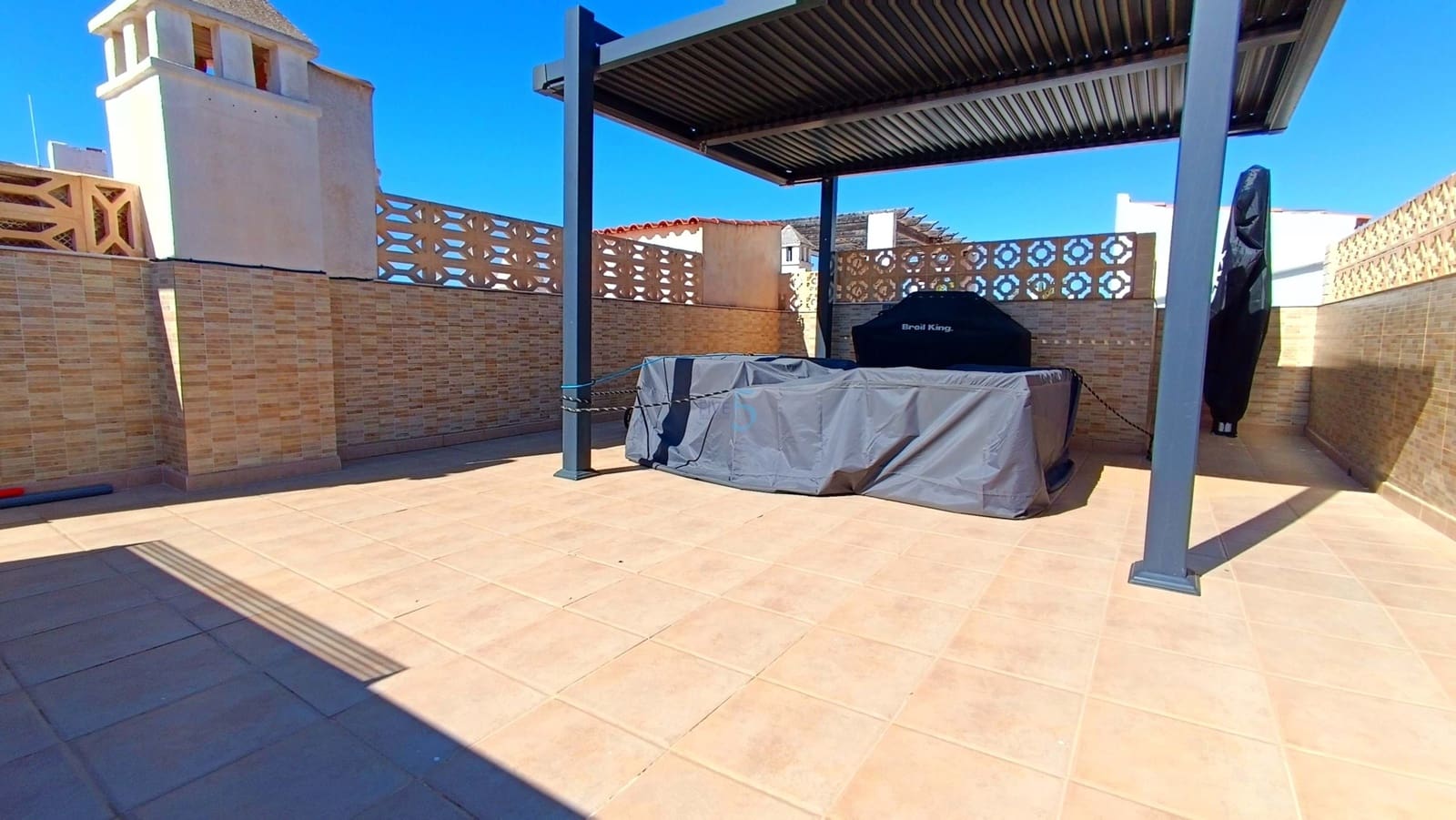 2 slaapkamer Appartement te koop in Torrevieja met zwembad - € 189.995 (Ref: 9739287)