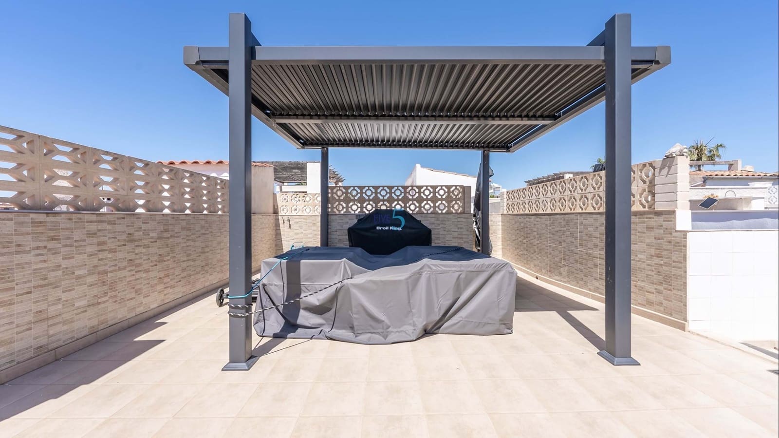 2 soveværelse Lejlighed til salg i Torrevieja med swimmingpool - € 179.995 (Ref: 9739287)