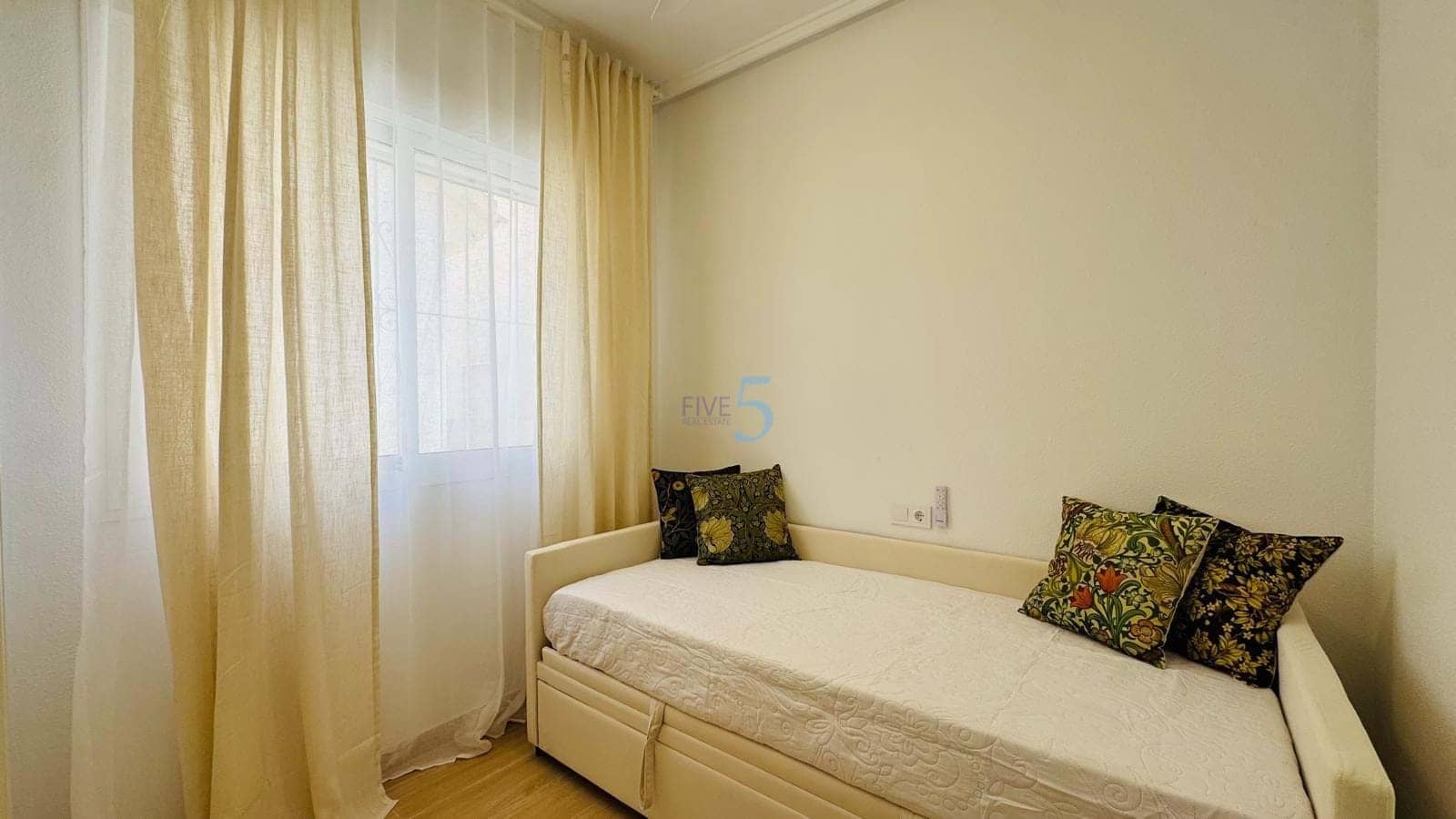 3 chambre Villa/Maison à vendre à Ciudad Quesada avec piscine garage - 260 000 € (Ref: 9740113)