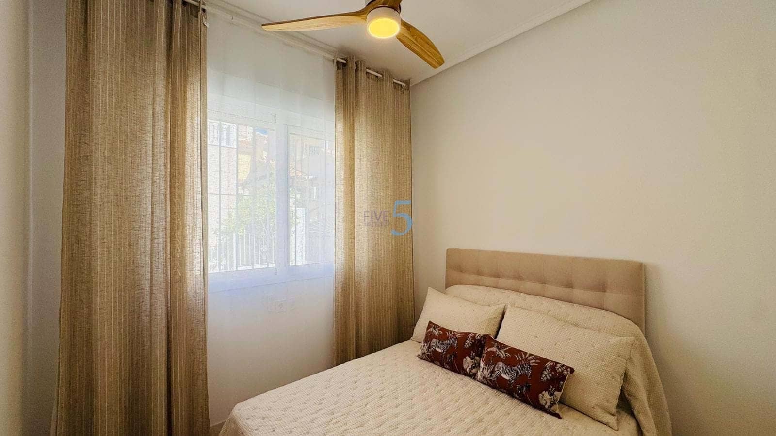3 chambre Villa/Maison à vendre à Ciudad Quesada avec piscine garage - 260 000 € (Ref: 9740113)