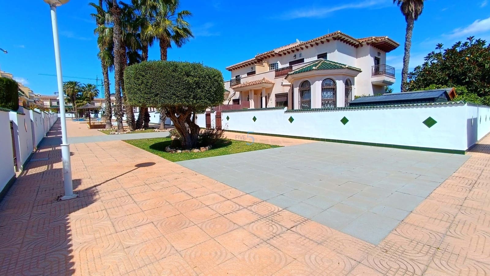 2 sypialnia Dom na sprzedaż w Ciudad Quesada z basenem garażem - 219 995 € (Ref: 9740225)