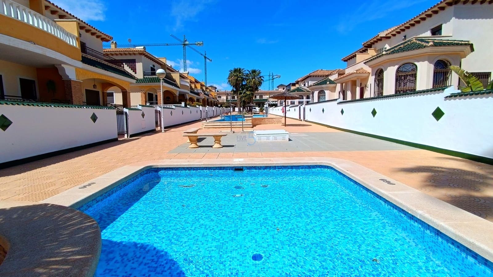 2 sypialnia Dom na sprzedaż w Ciudad Quesada z basenem garażem - 219 995 € (Ref: 9740225)