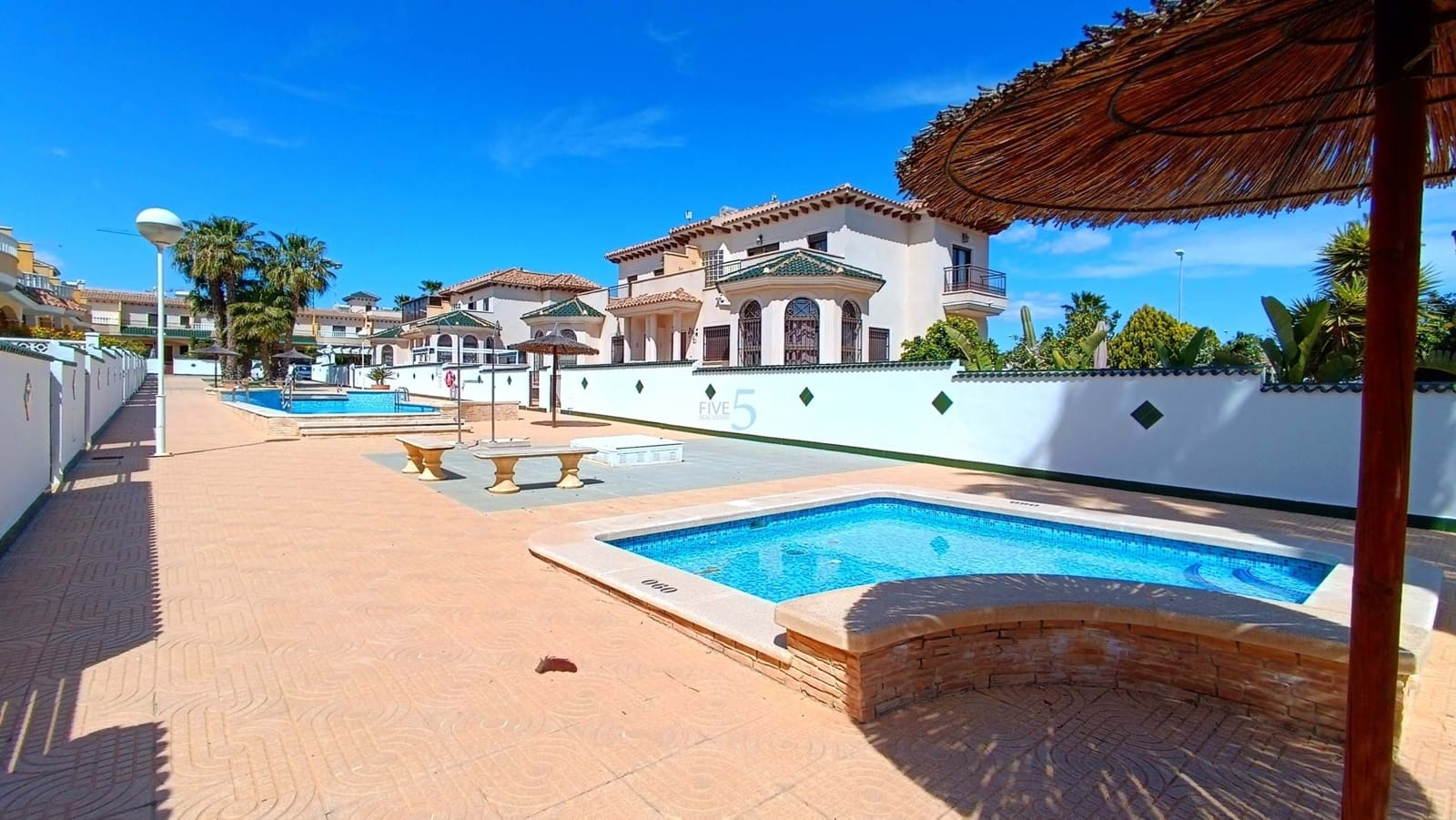 2 sypialnia Dom na sprzedaż w Ciudad Quesada z basenem garażem - 219 995 € (Ref: 9740225)