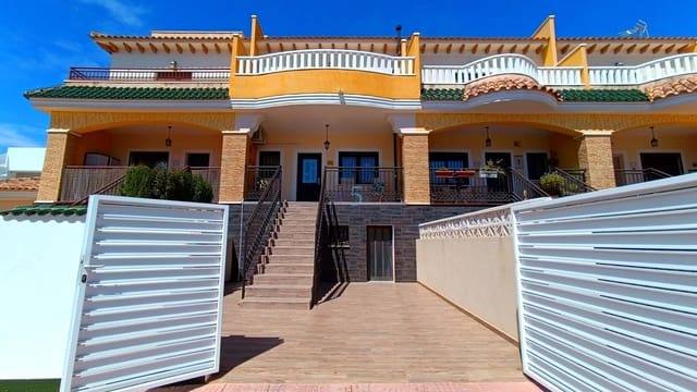 2 sypialnia Dom na sprzedaż w Ciudad Quesada, Rojales z basenem garażem - 219 995 € (Ref: 9740225)