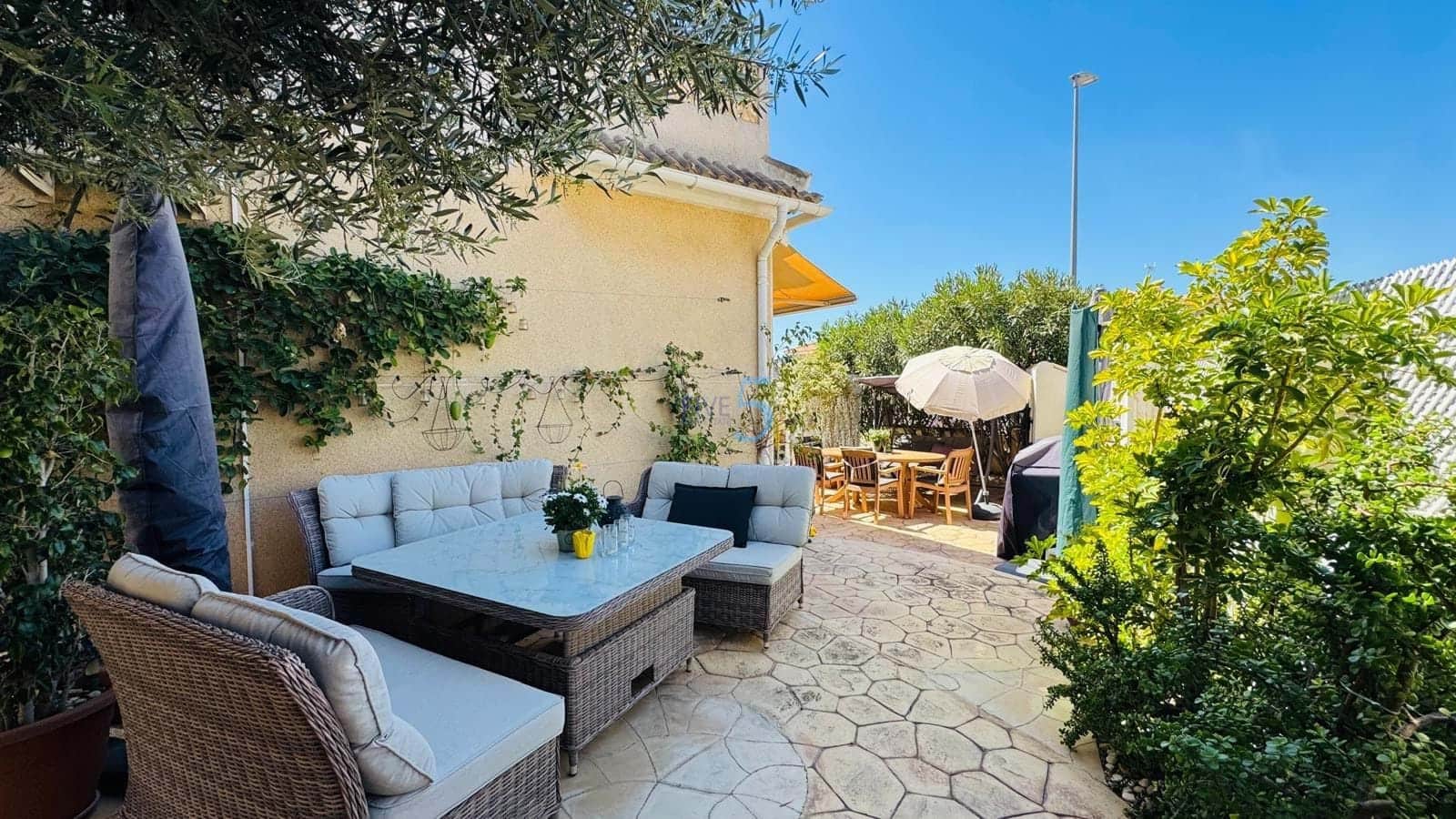 2 sypialnia Dom na sprzedaż w Ciudad Quesada z basenem garażem - 260 000 € (Ref: 9743053)