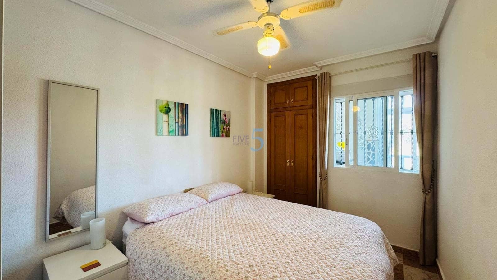 Apartamento de 2 habitaciones en Villamartin en venta con piscina - 139.900 € (Ref: 9743054)