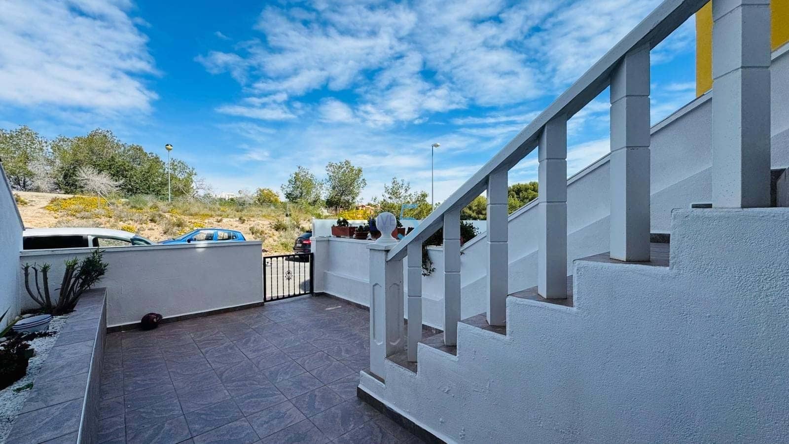 Apartamento de 2 habitaciones en Villamartin en venta con piscina - 139.900 € (Ref: 9743054)