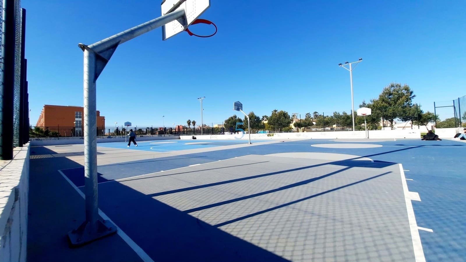 2 soverom Leilighet til salgs i Torrevieja med svømmebasseng garasje - € 158 000 (Ref: 9743160)