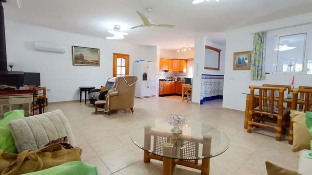 4 soveværelse Villa til salg i Daya Nueva med swimmingpool - € 395.000 (Ref: 9744314)