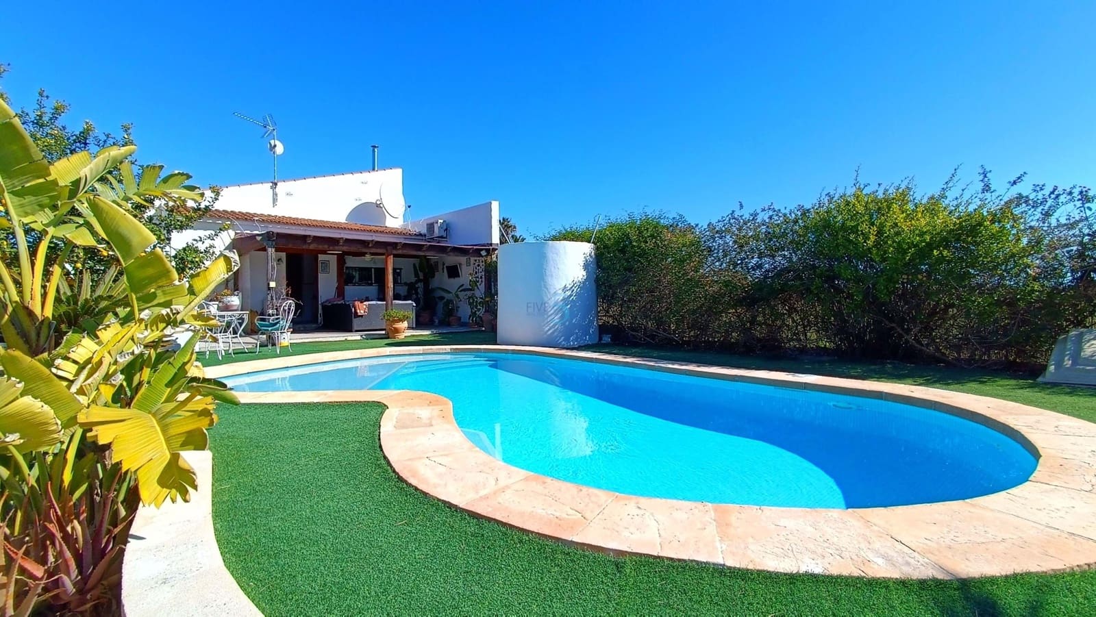 4 bedroom Villa for sale in Daya Nueva with pool - € 395,000 (Ref: 9744314)