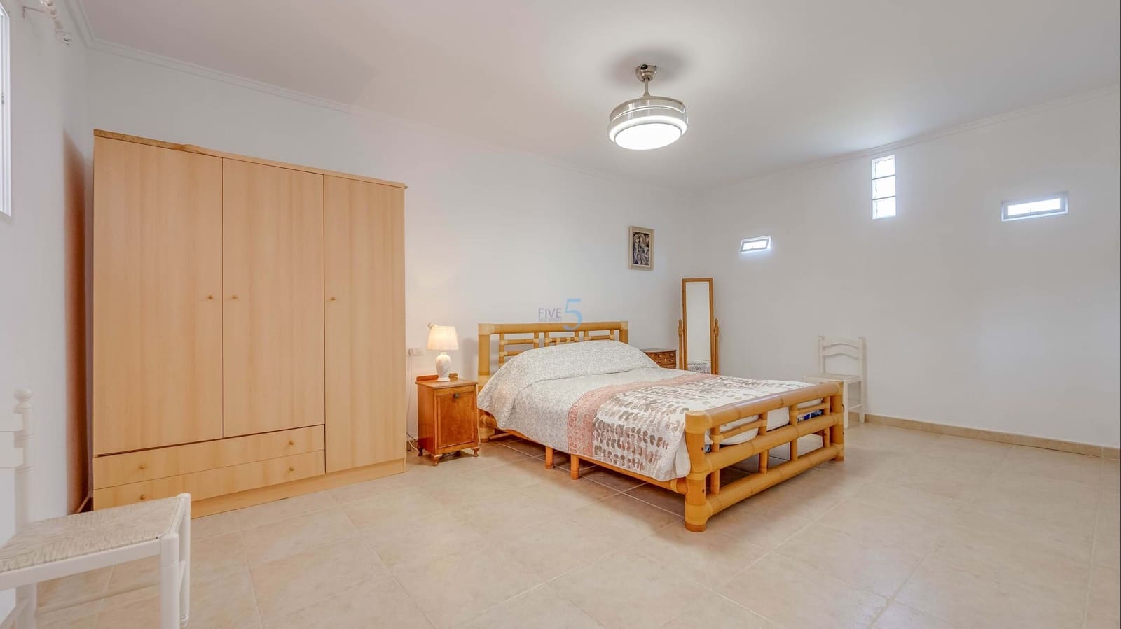 4 soveværelse Villa til salg i Daya Nueva med swimmingpool - € 395.000 (Ref: 9744314)