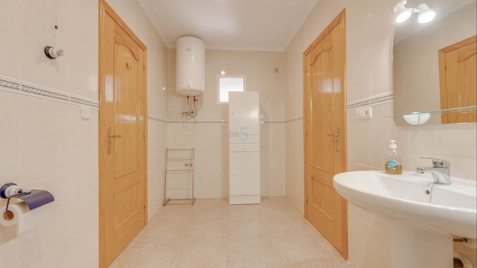 4 soveværelse Villa til salg i Daya Nueva med swimmingpool - € 395.000 (Ref: 9744314)