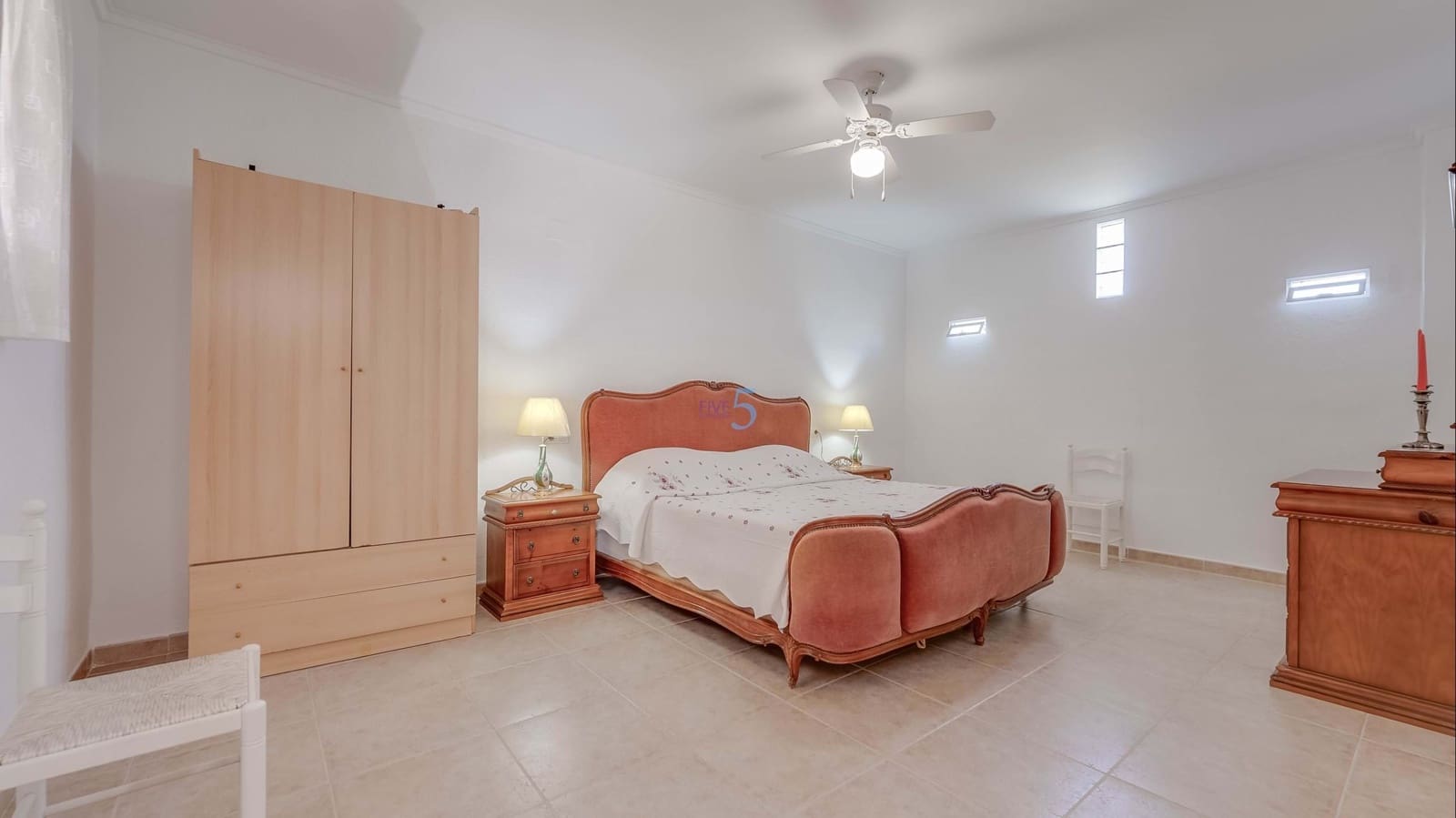 4 soveværelse Villa til salg i Daya Nueva med swimmingpool - € 395.000 (Ref: 9744314)