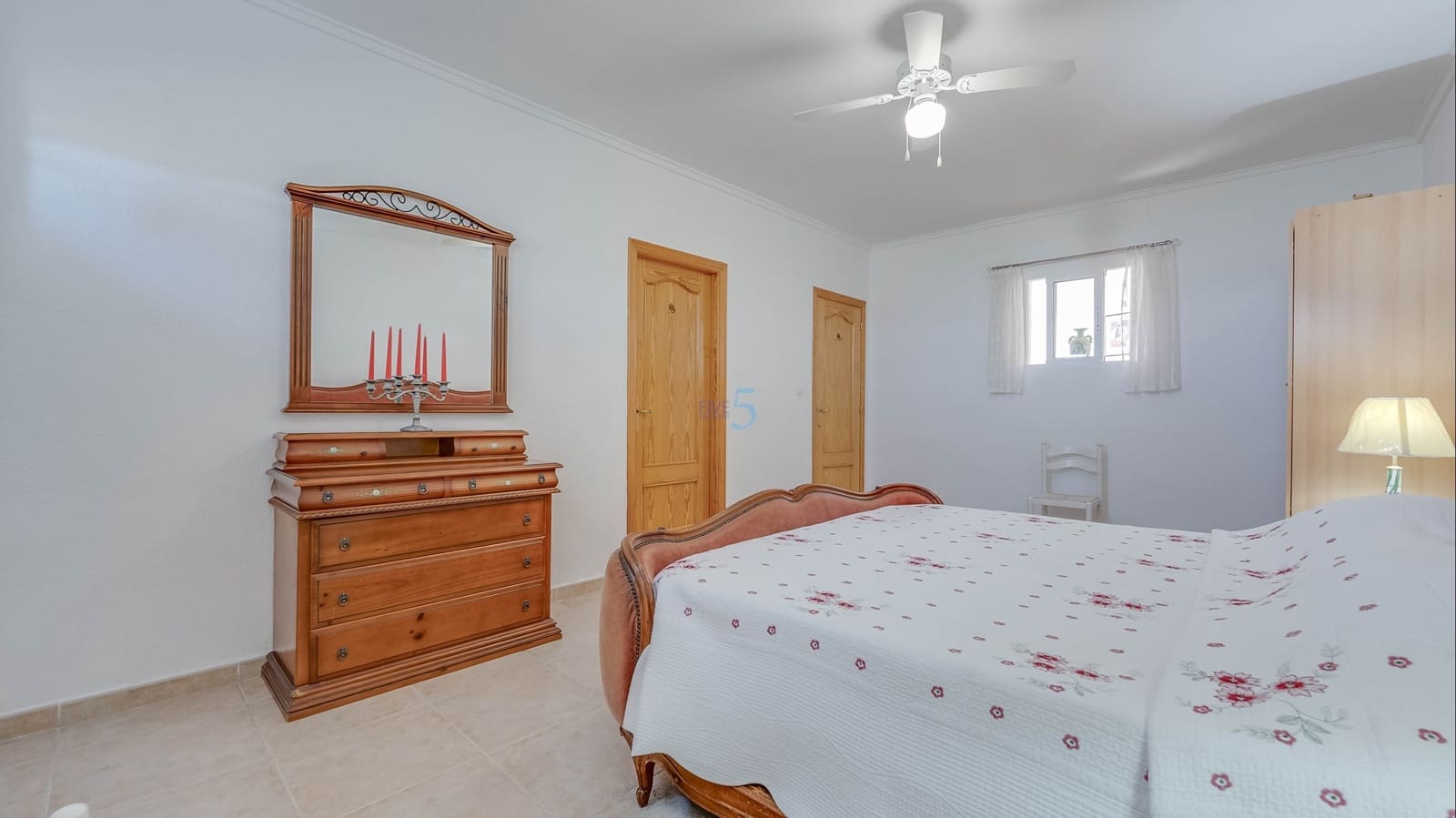 4 soveværelse Villa til salg i Daya Nueva med swimmingpool - € 395.000 (Ref: 9744314)