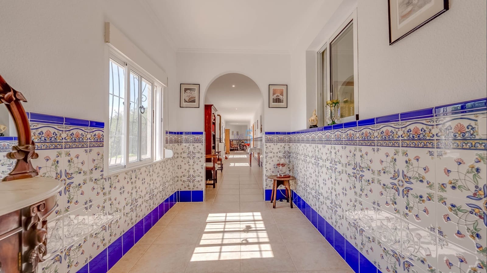 4 soveværelse Villa til salg i Daya Nueva med swimmingpool - € 395.000 (Ref: 9744314)