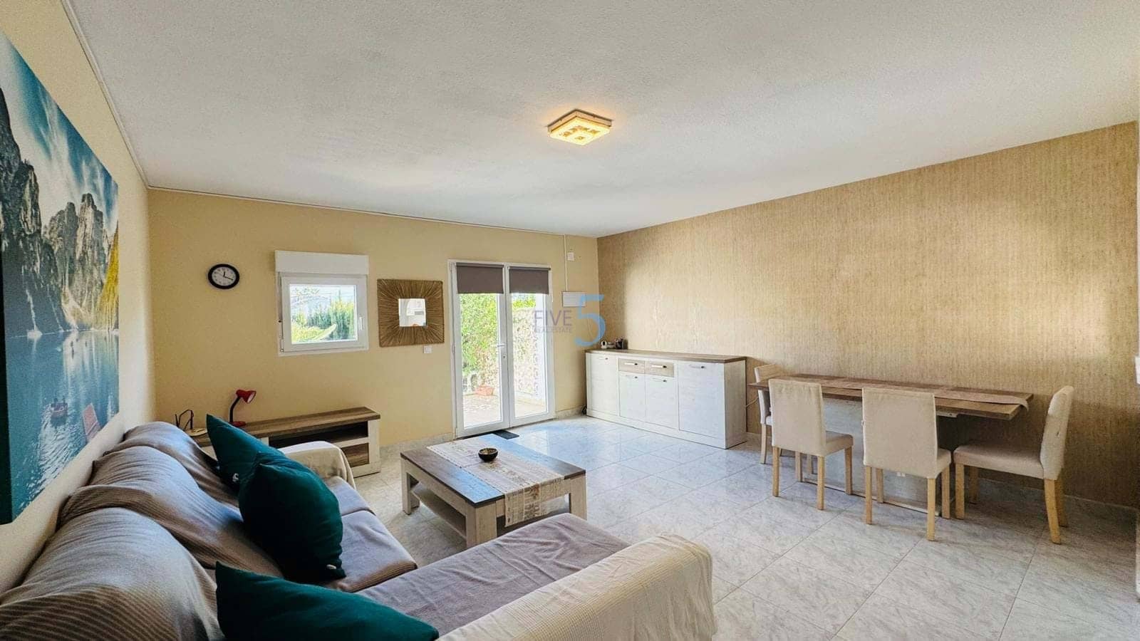 Casa de 3 habitaciones en Orihuela Costa en venta - 210.000 € (Ref: 9747284)