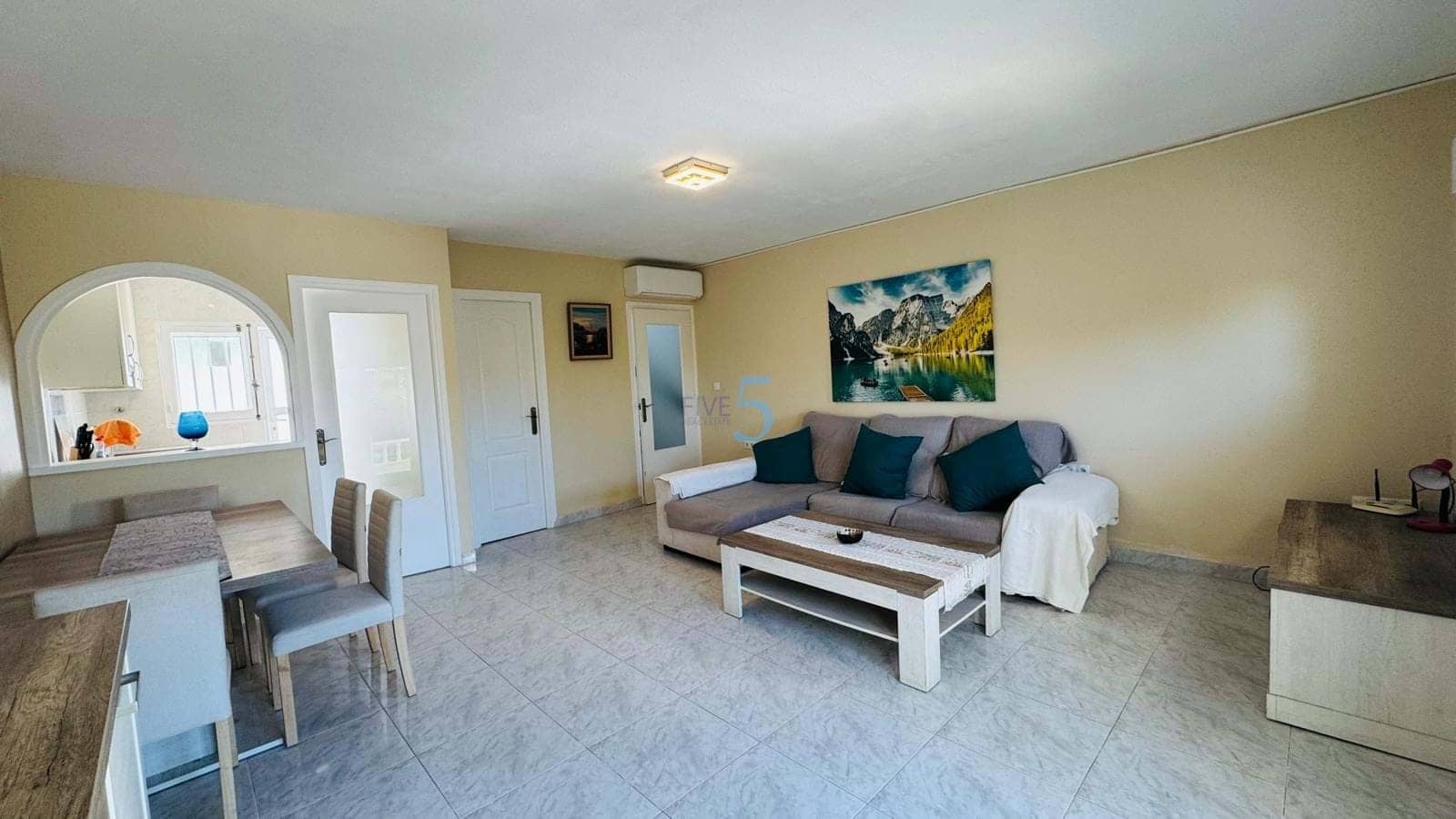 Casa de 3 habitaciones en Orihuela Costa en venta - 210.000 € (Ref: 9747284)