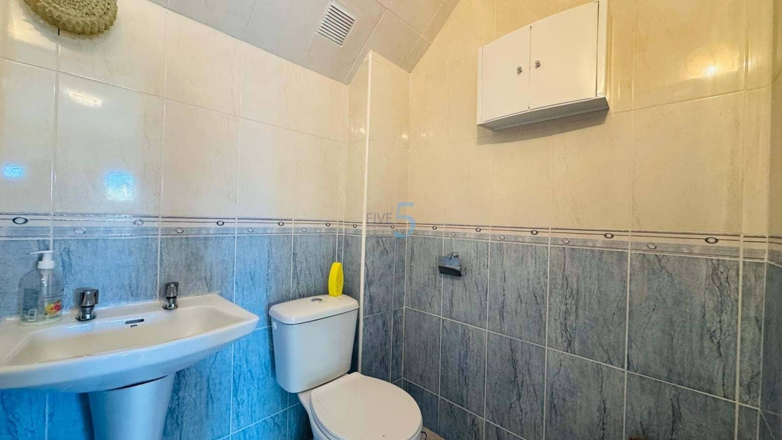 Casa de 3 habitaciones en Orihuela Costa en venta - 210.000 € (Ref: 9747284)