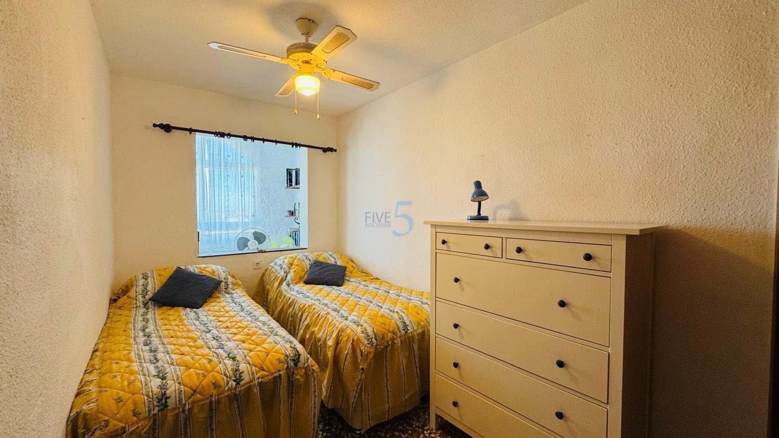 Casa de 3 habitaciones en Orihuela Costa en venta - 210.000 € (Ref: 9747284)