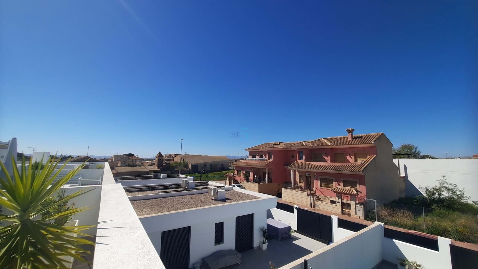 2 chambre Villa/Maison à vendre à Roldan avec piscine - 289 900 € (Ref: 9747285)