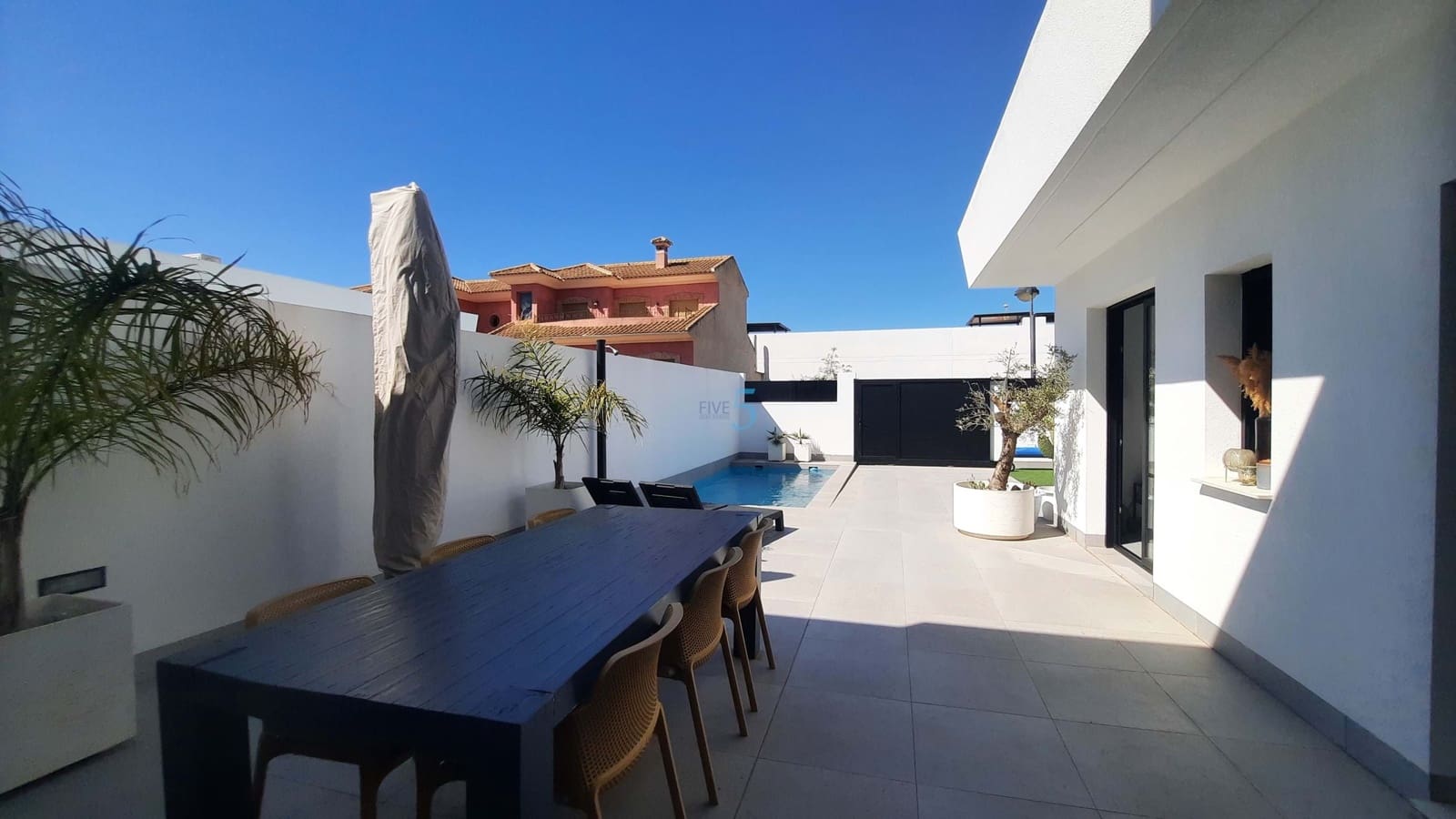 2 chambre Villa/Maison à vendre à Roldan avec piscine - 289 900 € (Ref: 9747285)