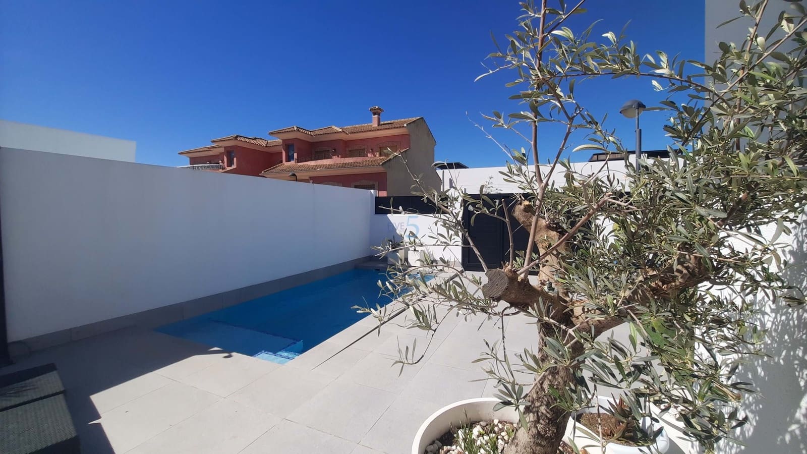 2 chambre Villa/Maison à vendre à Roldan avec piscine - 289 900 € (Ref: 9747285)