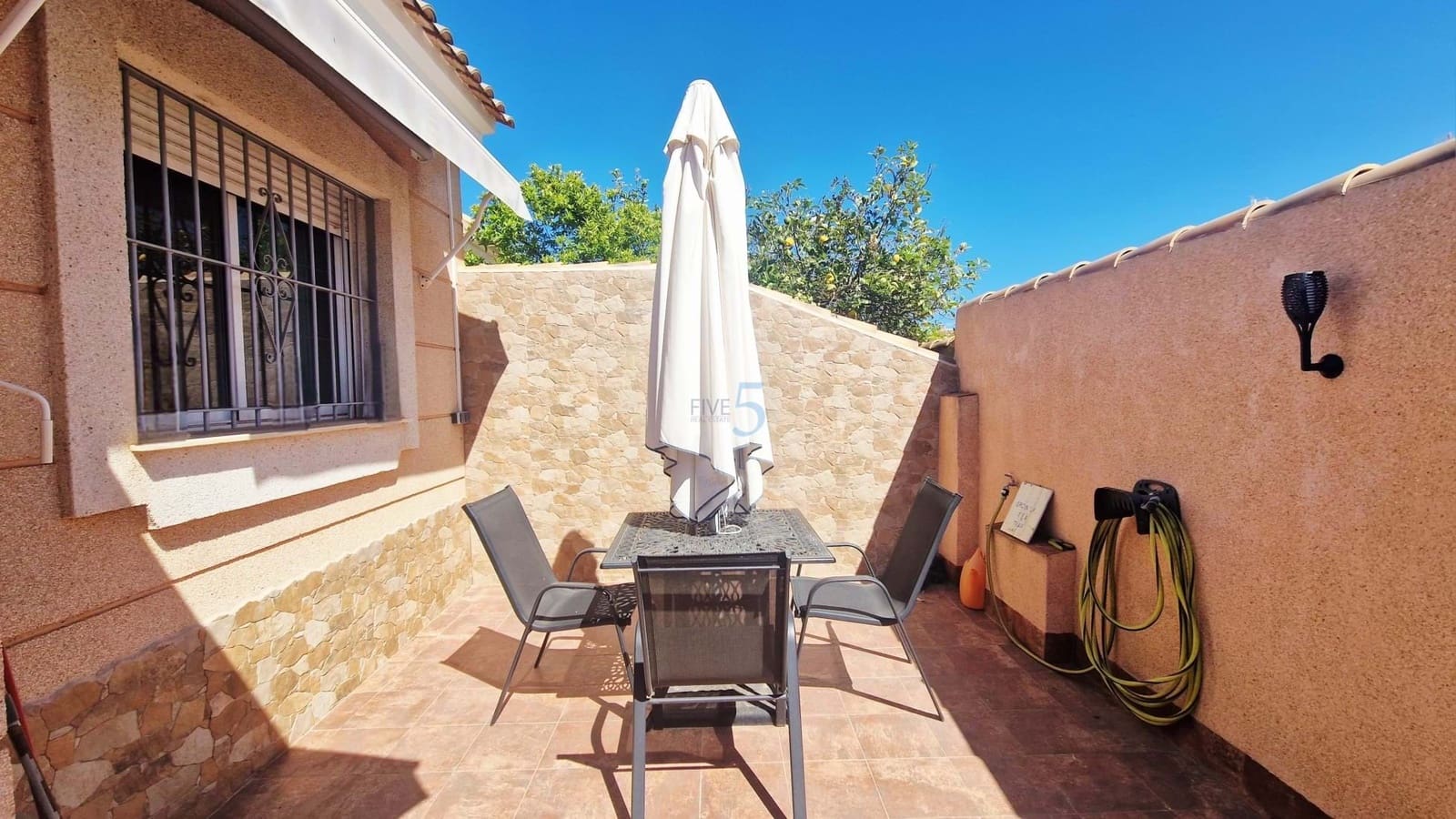 Casa de 3 habitaciones en Los Urrutias en venta - 185.000 € (Ref: 9747286)