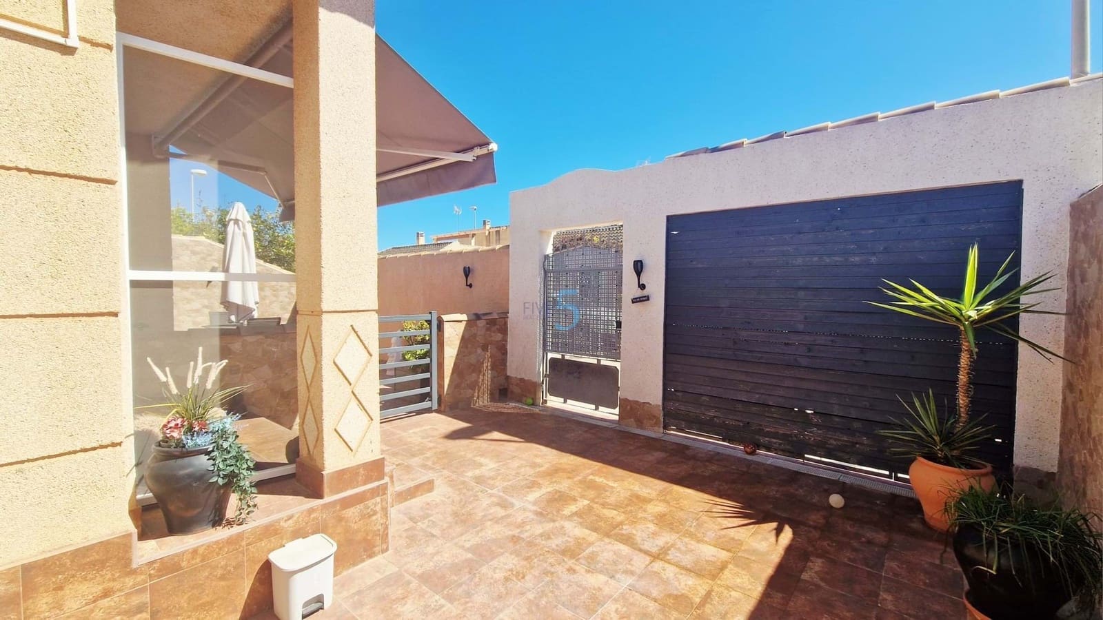 Casa de 3 habitaciones en Los Urrutias en venta - 185.000 € (Ref: 9747286)