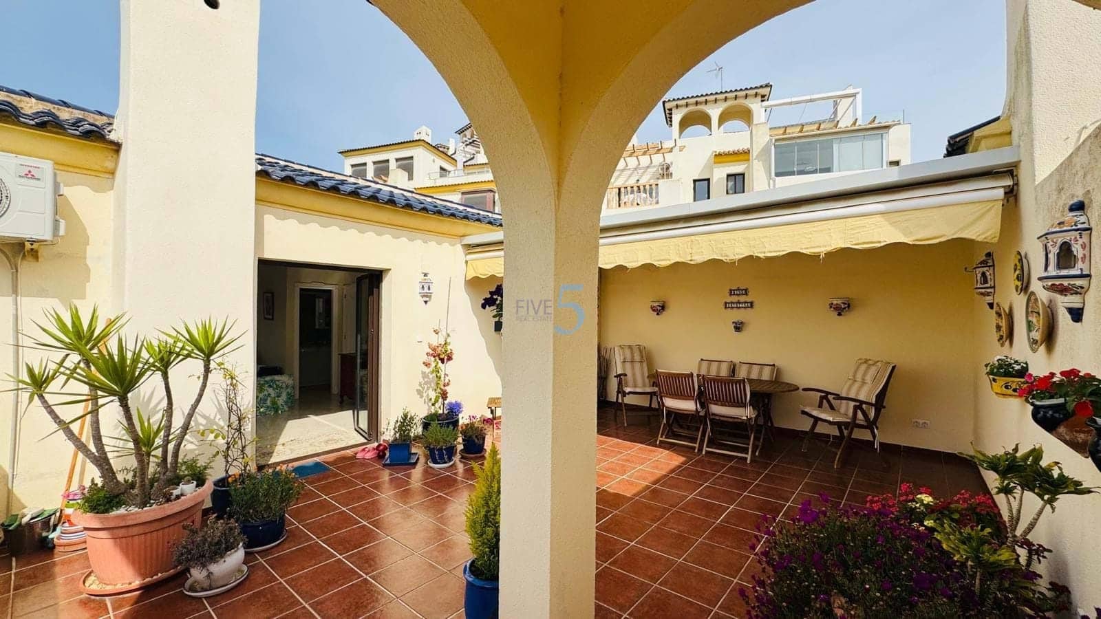 2 soveværelse Lejlighed til salg i Las Ramblas Golf med swimmingpool garage - € 249.000 (Ref: 9751245)