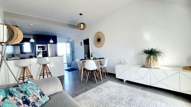 2 quarto Apartamento para venda em Pilar de la Horadada com piscina - 235 000 € (Ref: 9751481)