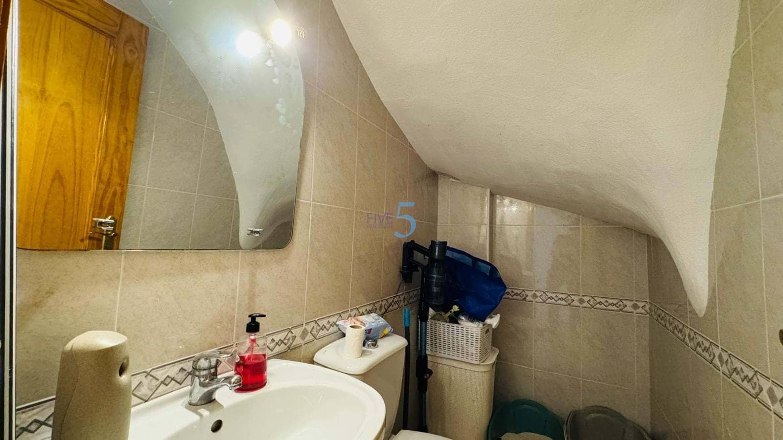 Casa de 4 habitaciones en Villamartin en venta con piscina - 184.000 € (Ref: 9751482)