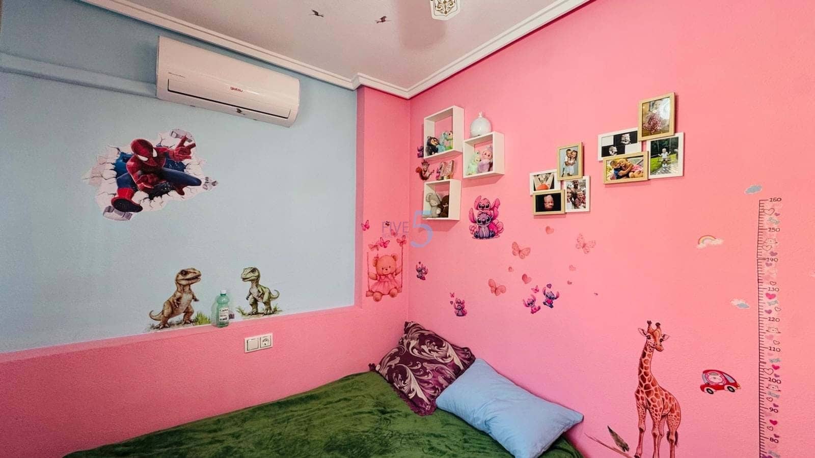 Casa de 4 habitaciones en Villamartin en venta con piscina - 184.000 € (Ref: 9751482)