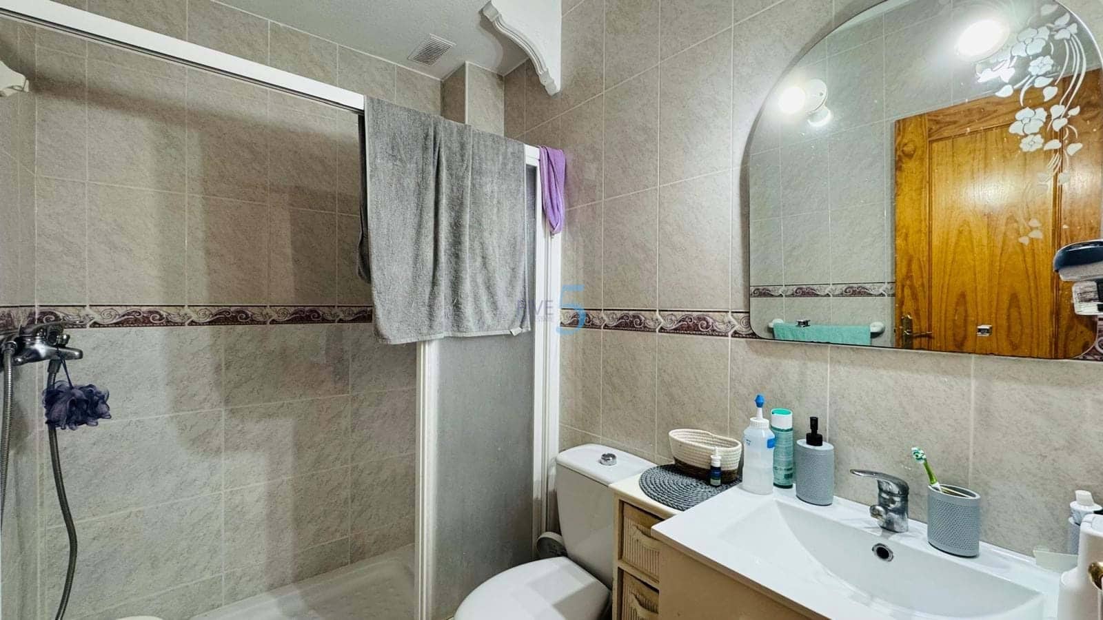 Casa de 4 habitaciones en Villamartin en venta con piscina - 184.000 € (Ref: 9751482)