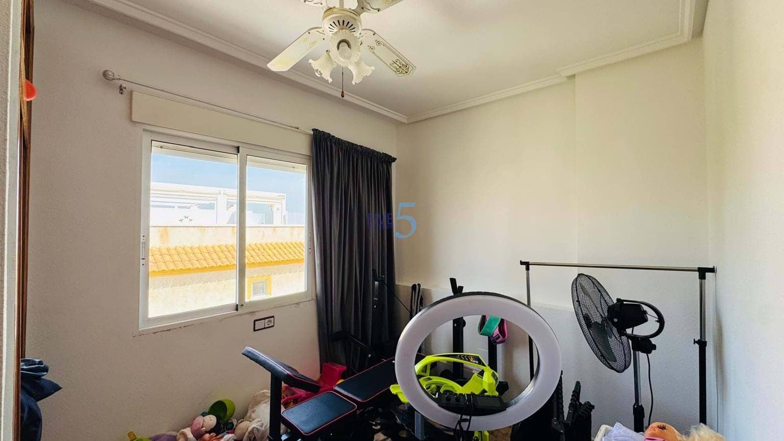 Casa de 4 habitaciones en Villamartin en venta con piscina - 184.000 € (Ref: 9751482)