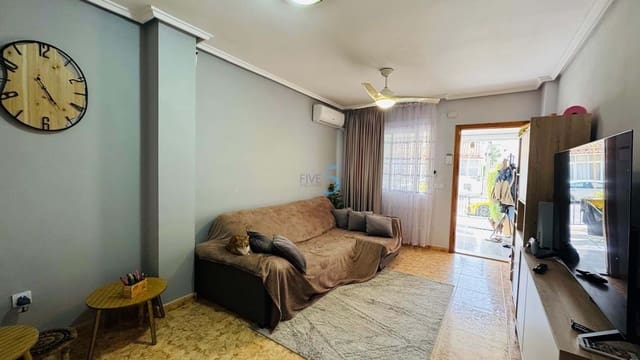 Casa de 4 habitaciones en Villamartin, Orihuela en venta con piscina - 184.000 € (Ref: 9751482)