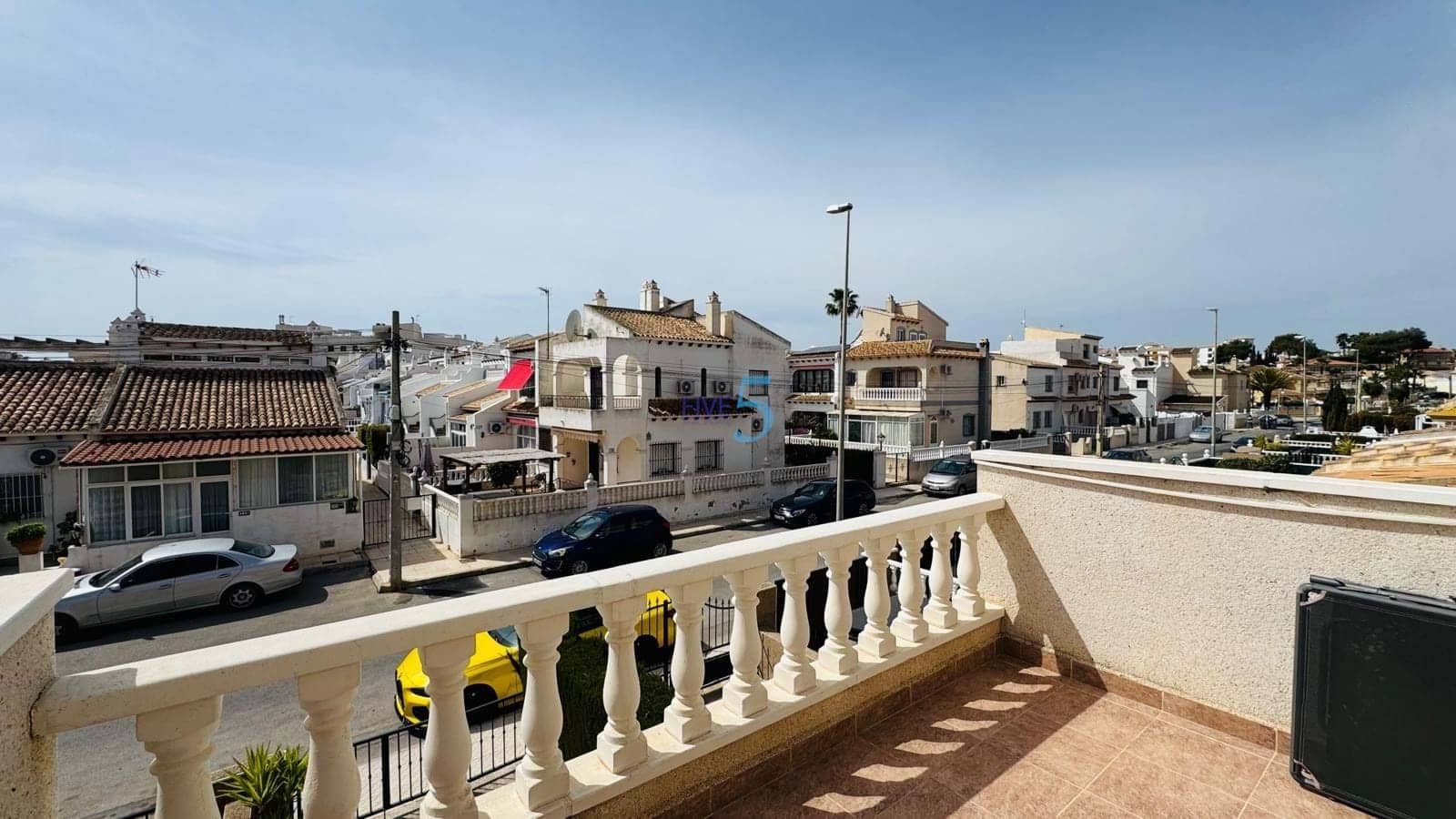 Casa de 4 habitaciones en Villamartin en venta con piscina - 184.000 € (Ref: 9751482)