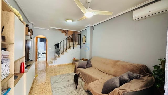 Casa de 4 habitaciones en Villamartin, Orihuela en venta con piscina - 184.000 € (Ref: 9751482)