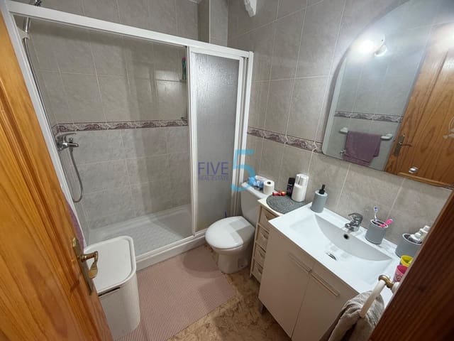 4 soveværelse Byhus til salg i Villamartin, Orihuela med swimmingpool garage - € 199.999 (Ref: 9751482)